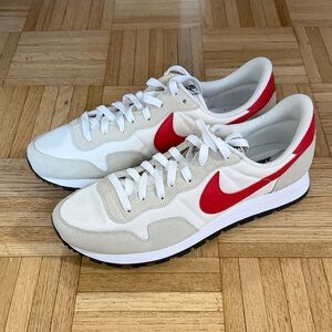 Rare Nike Pegasus 83 Men's Red, White, and Cream Sneakers